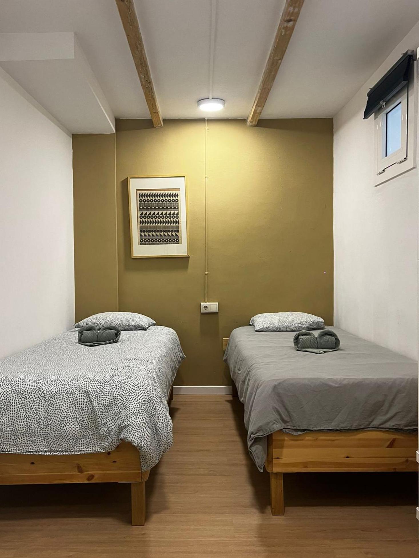 Alojamiento Con Encanto En Planta Superior Ideal Para Trabajo Y Escapadas Familiares En Montserrat Esparraguera Luaran gambar